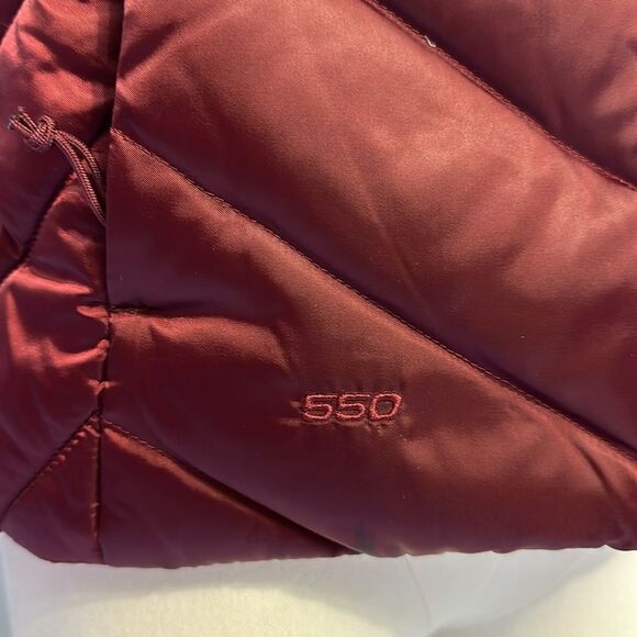 NEW The North Face 550 women’s goose down vest burgundy color size XS - Picture 4 of 13
